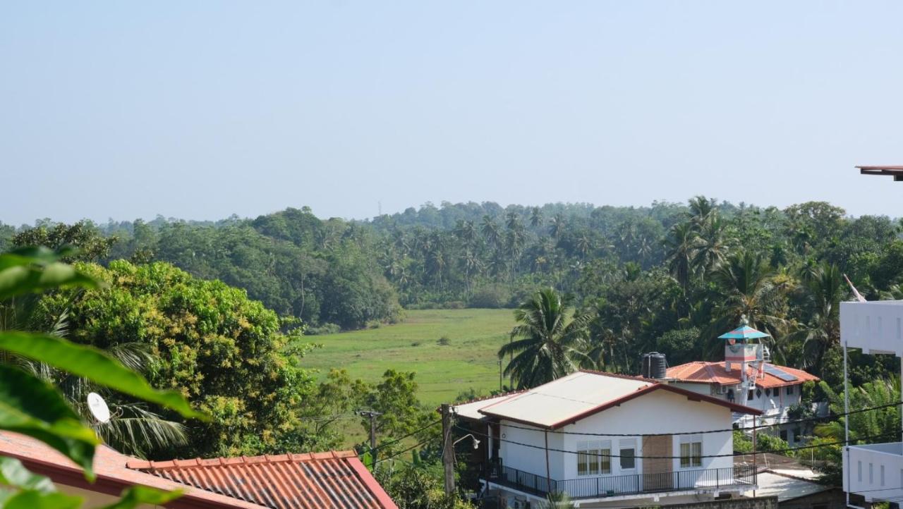 Villa Hilltop By Yehansa With Unlimited Fiber Wifi Хіккадува Екстер'єр фото