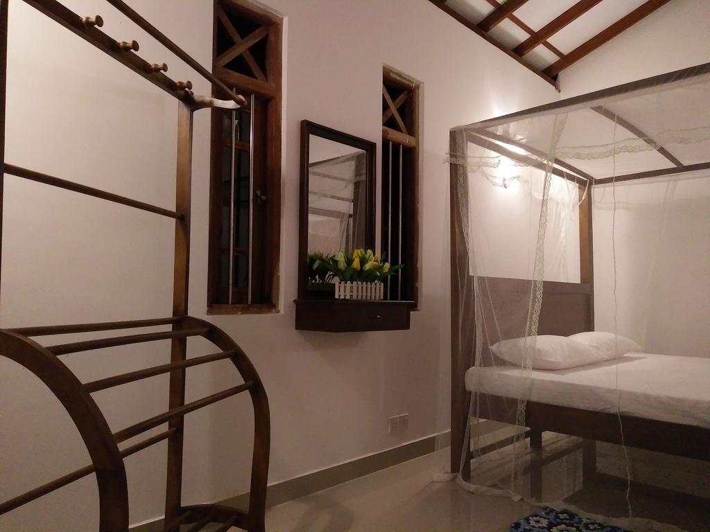 Villa Hilltop By Yehansa With Unlimited Fiber Wifi Хіккадува Екстер'єр фото